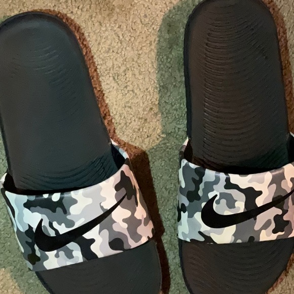 Slides - Picture 4 of 4